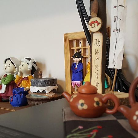 Inyeon Hanok Guesthouse Чонджу Екстер'єр фото