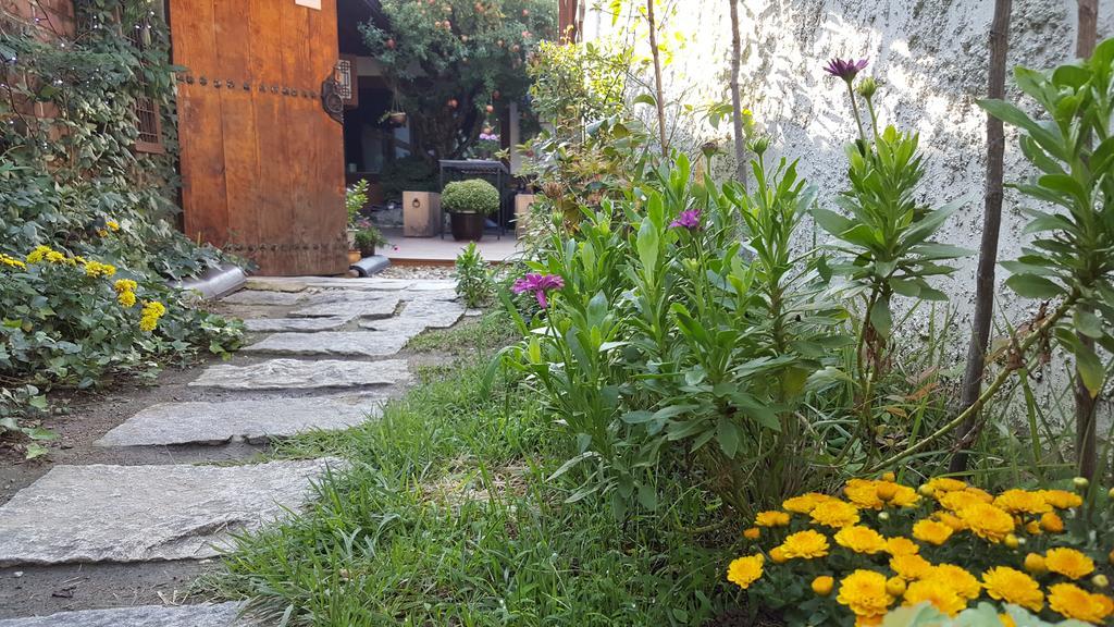 Inyeon Hanok Guesthouse Чонджу Екстер'єр фото