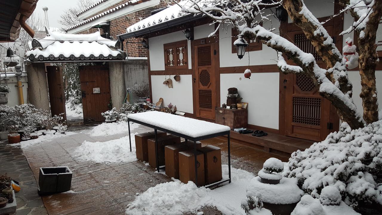 Inyeon Hanok Guesthouse Чонджу Екстер'єр фото