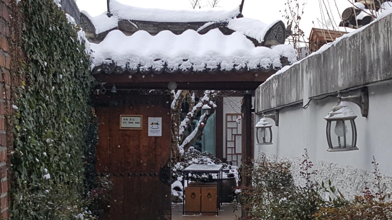 Inyeon Hanok Guesthouse Чонджу Екстер'єр фото