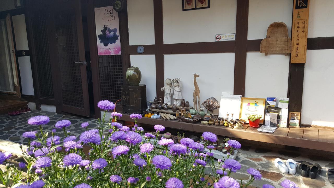 Inyeon Hanok Guesthouse Чонджу Екстер'єр фото