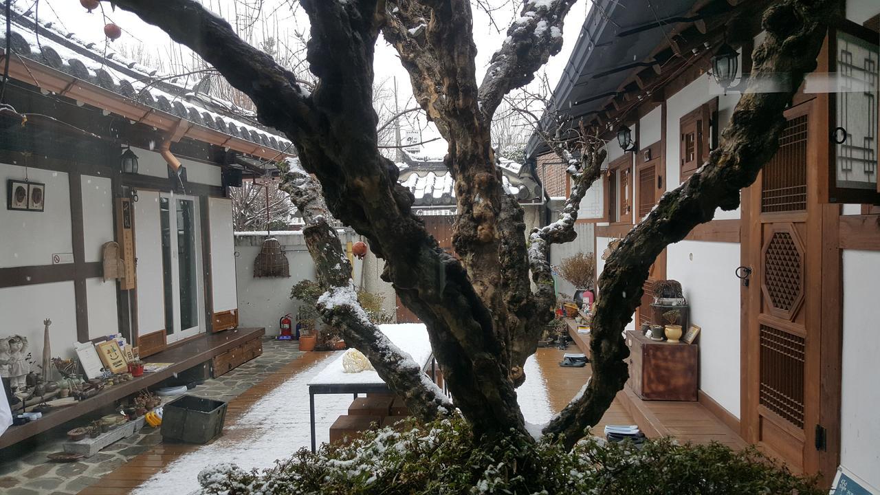 Inyeon Hanok Guesthouse Чонджу Екстер'єр фото