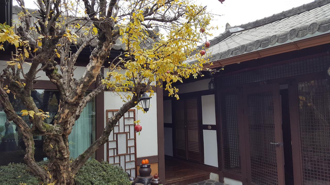 Inyeon Hanok Guesthouse Чонджу Екстер'єр фото